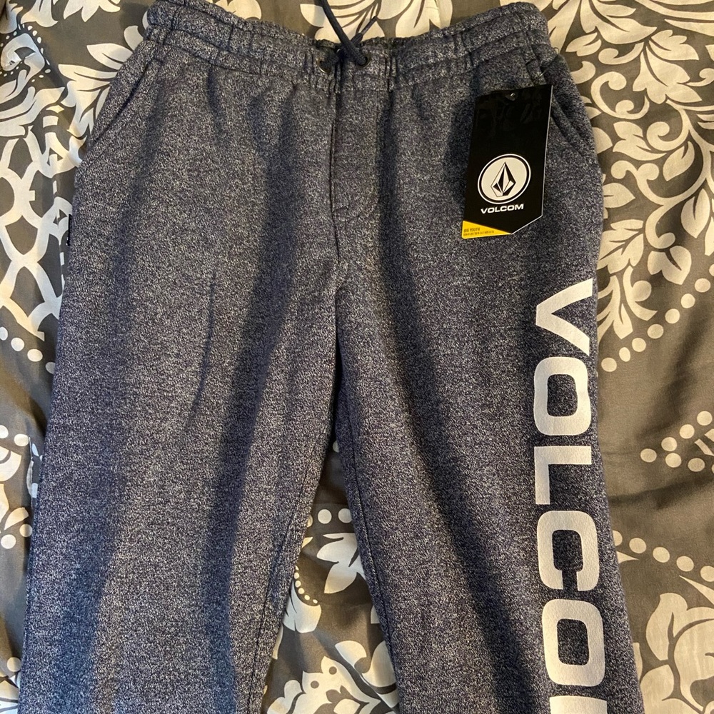 Volcom sweat pants NWT